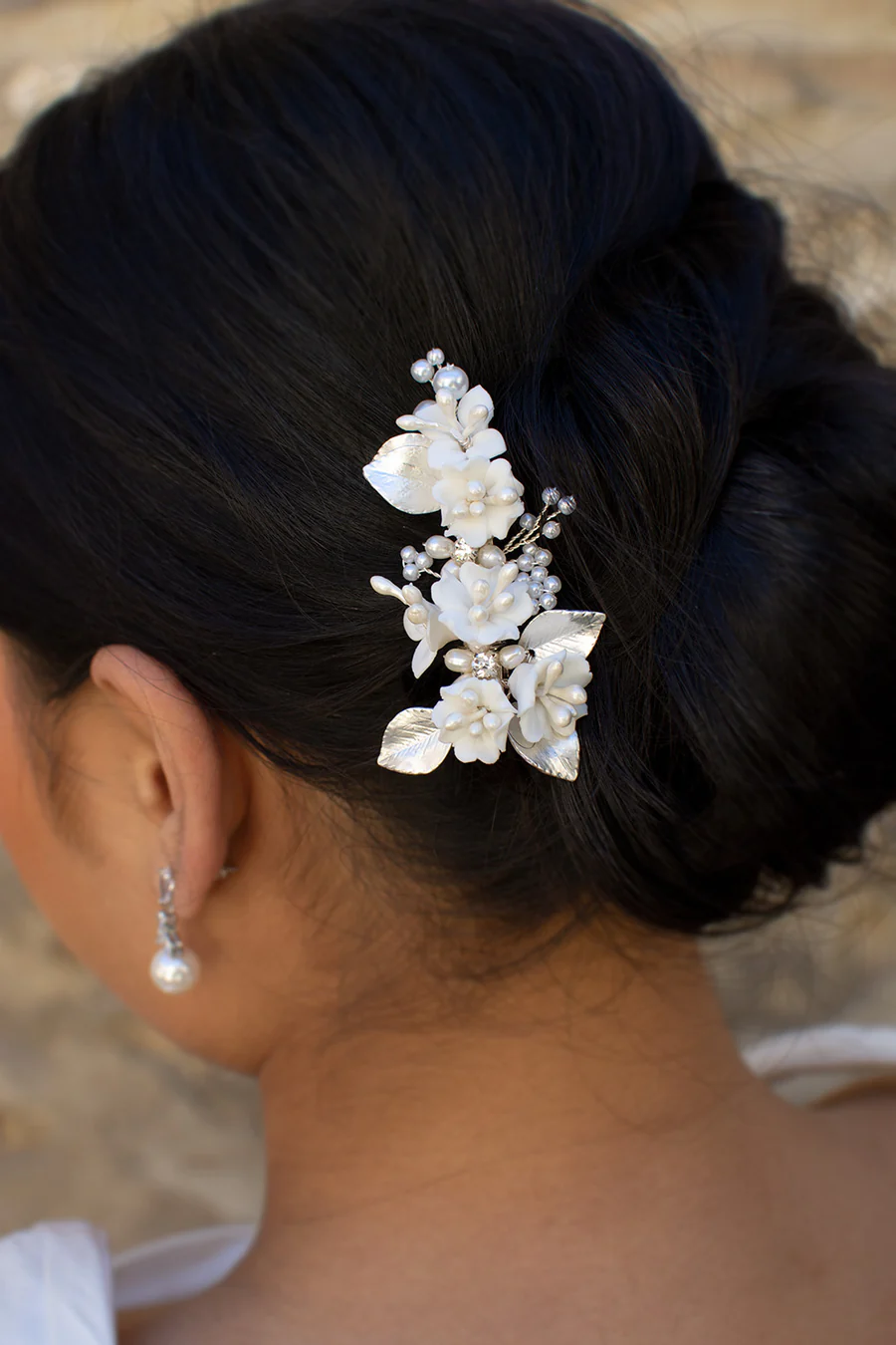 Windosr Bridal Jewellery Marija small side clip with flowers and pearls in silver