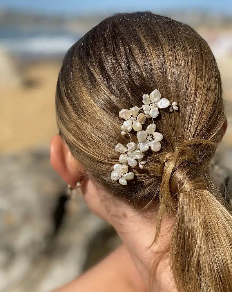 Peter Trends Bridal Dainty floral hair clip in brown hair