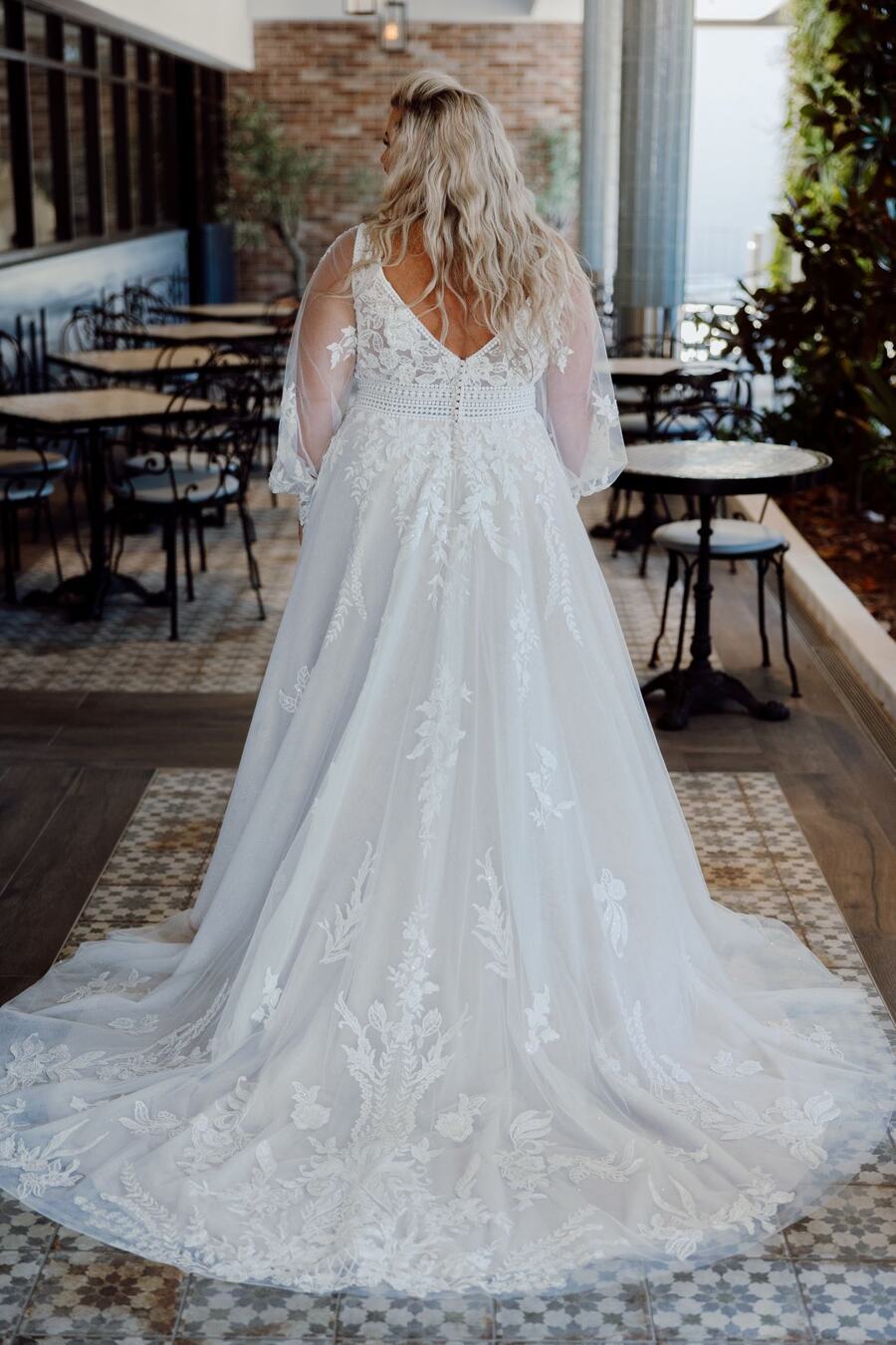 RSVP Avery - Image 3