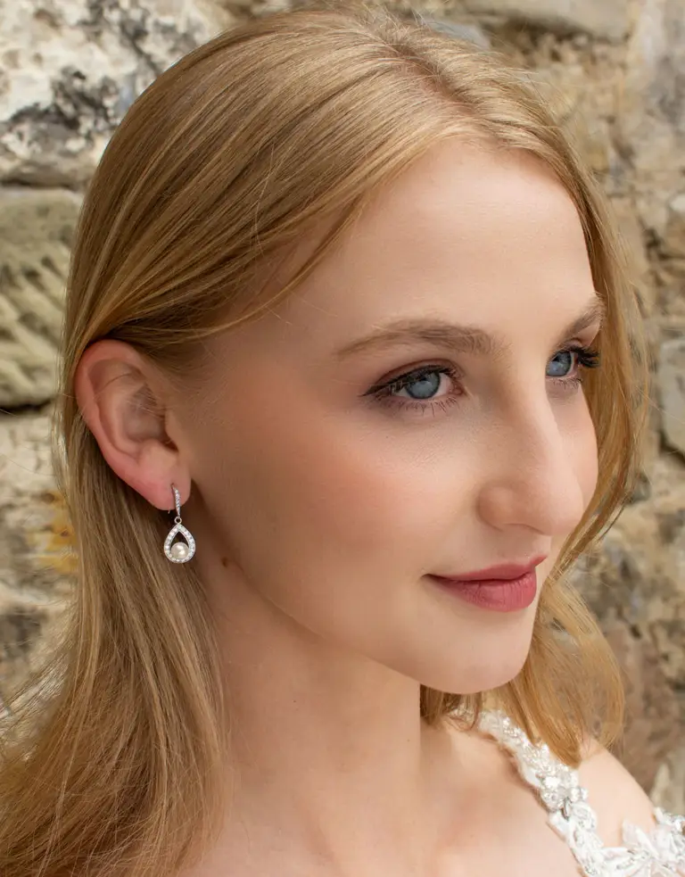 Lucy Pearl Drop Earring