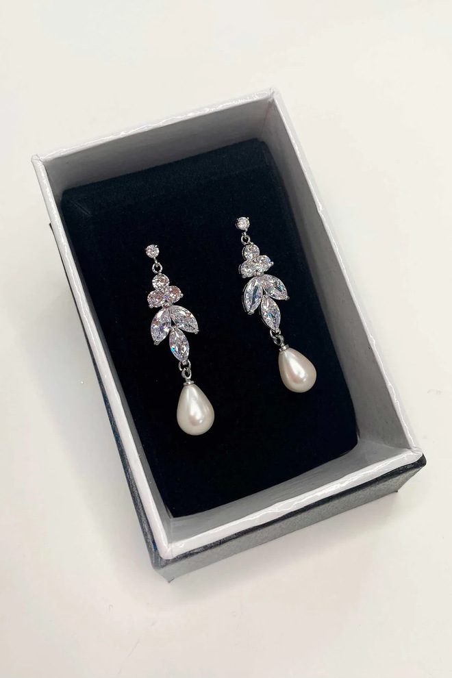 Remy Art Deco Style Crystal & Pearl Earring in silver